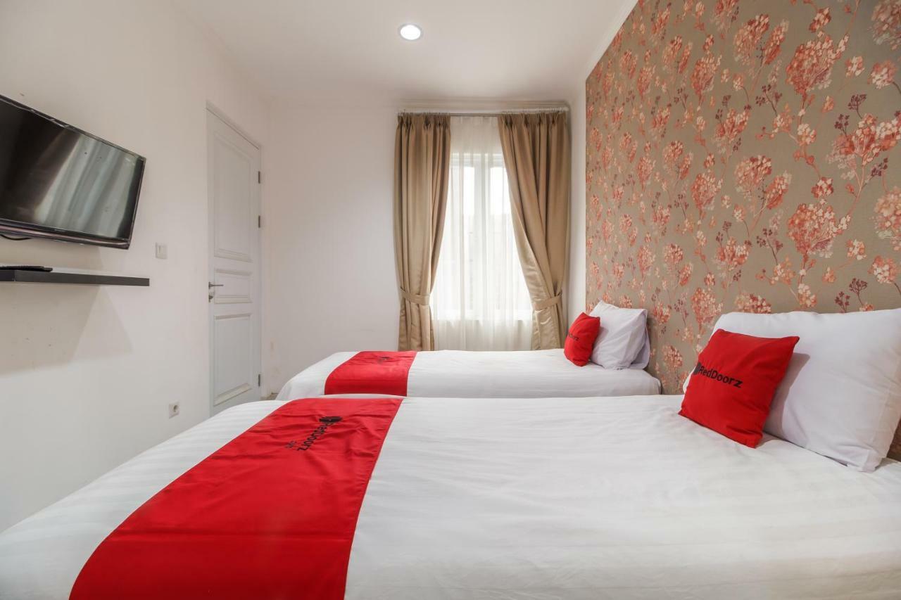 Reddoorz Plus Near Exit Toll Puncak 2 Bogor Extérieur photo